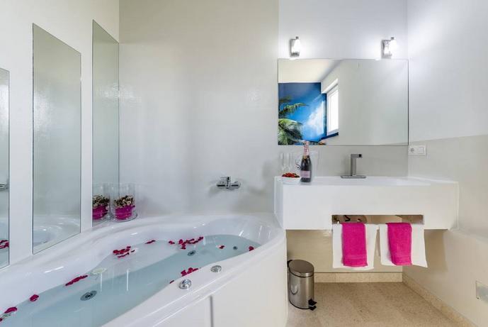 Luxury Apartment With Private Heated Pool ชิเบนิก ภายนอก รูปภาพ