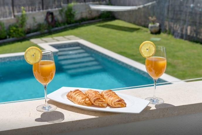 Luxury Apartment With Private Heated Pool ชิเบนิก ภายนอก รูปภาพ